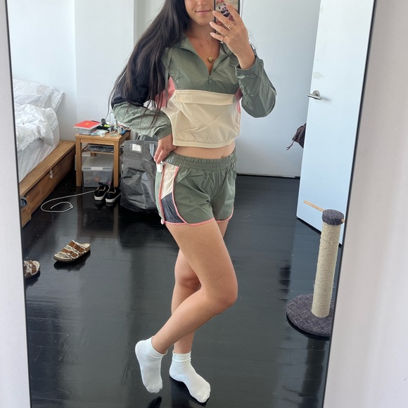 Aeropostale Pants - AERO NWT Army Green and Pink Windbreaker zip up and shorts athletic set